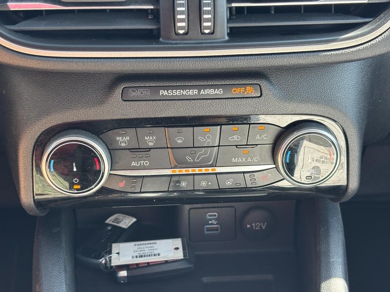 Ford Escape Vehicle Image 23