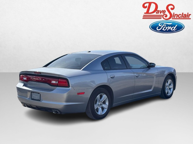 Dodge Charger Vehicle Full-screen Gallery Image 07