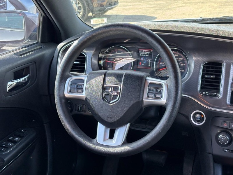 Dodge Charger Vehicle Full-screen Gallery Image 14