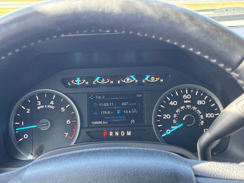 Ford F-150 Vehicle Full-screen Gallery Image 20