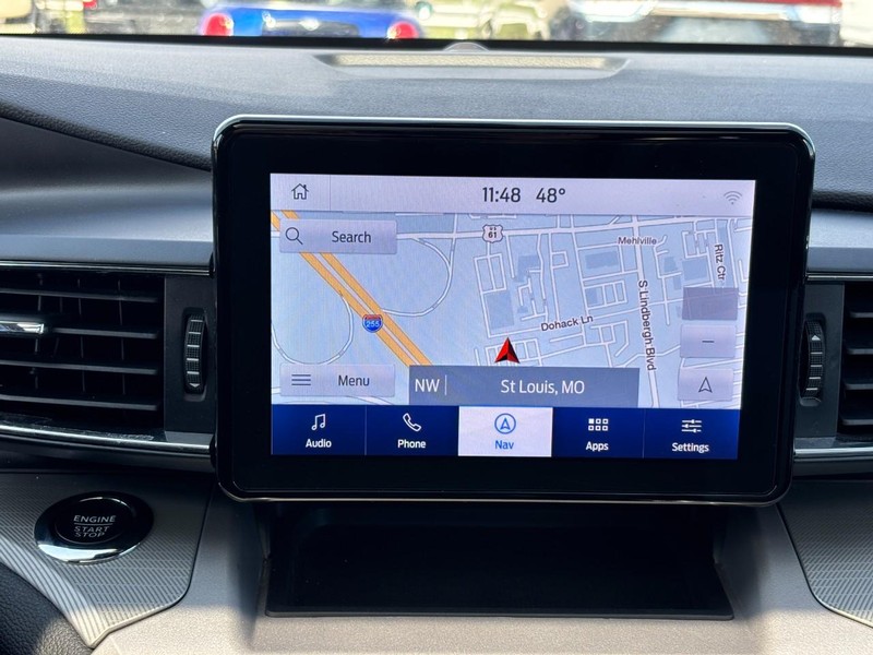 Ford Explorer Vehicle Image 22