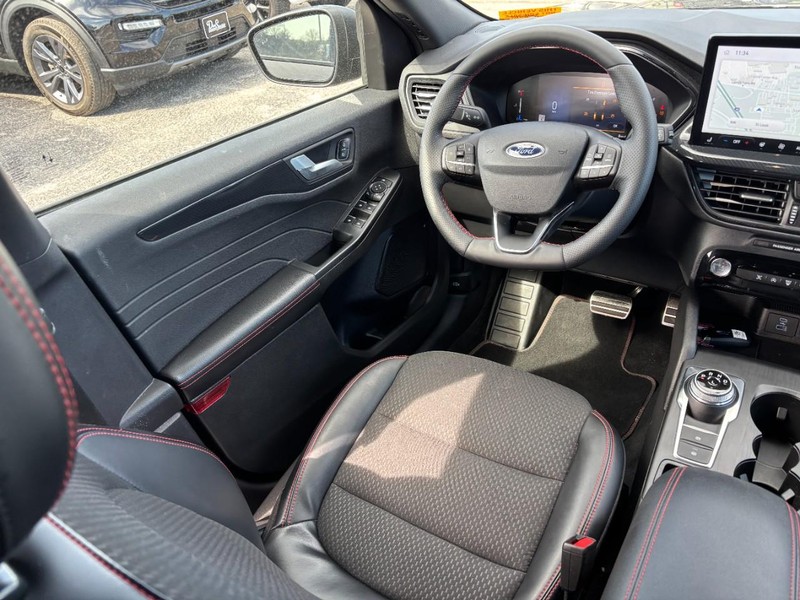 Ford Escape Vehicle Image 13