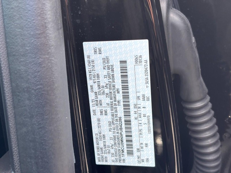 Ford Escape Vehicle Image 23