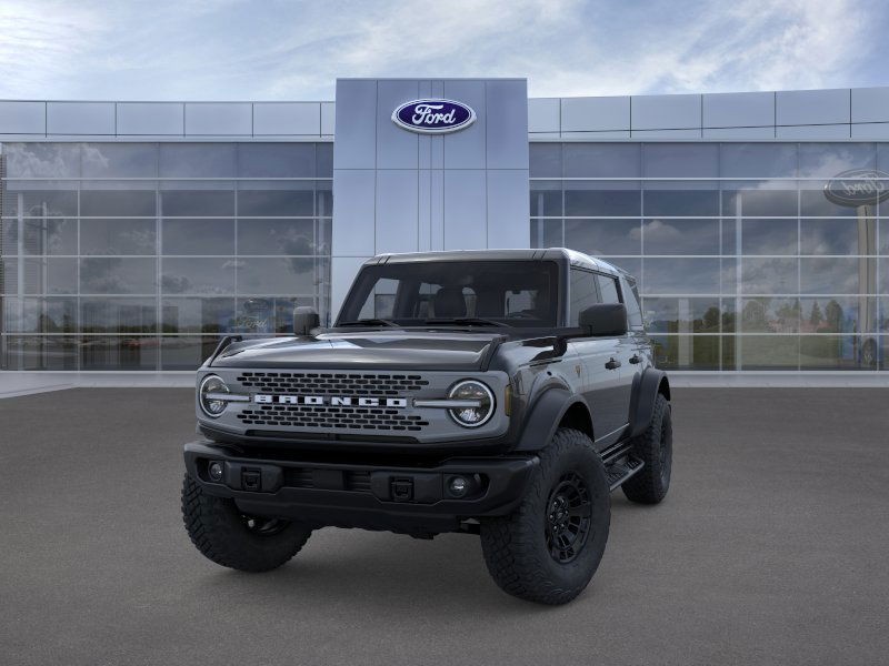 Ford Bronco Vehicle Full-screen Gallery Image 02