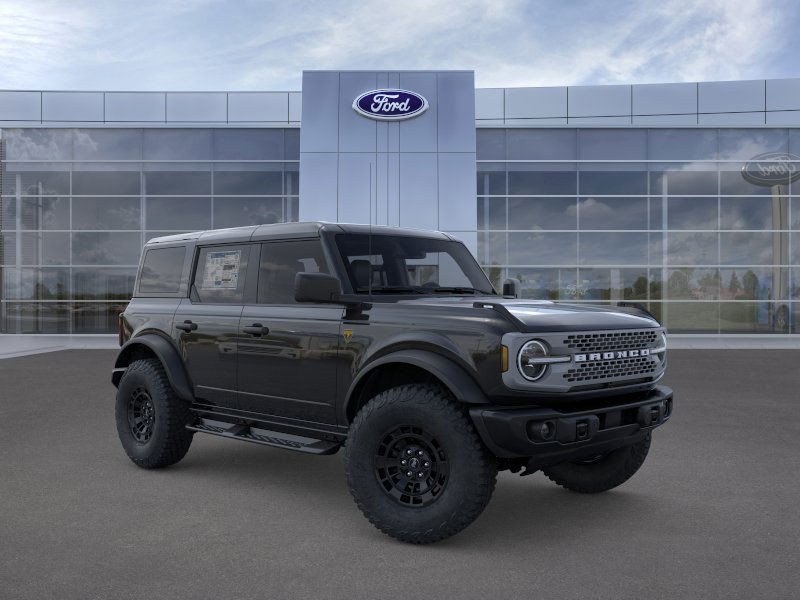 Ford Bronco Vehicle Full-screen Gallery Image 09