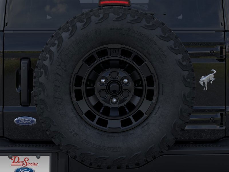 Ford Bronco Vehicle Full-screen Gallery Image 26