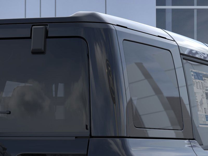 Ford Bronco Vehicle Full-screen Gallery Image 27