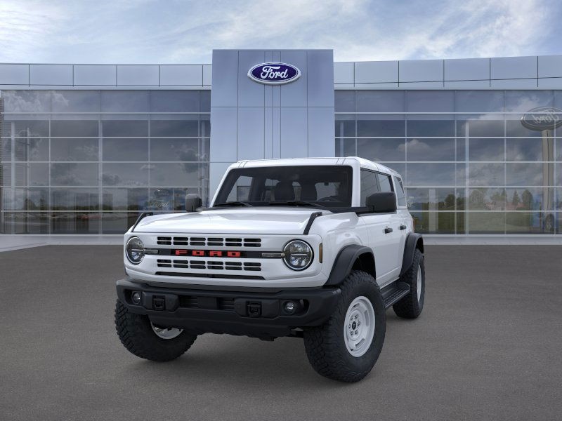Ford Bronco Vehicle Full-screen Gallery Image 02