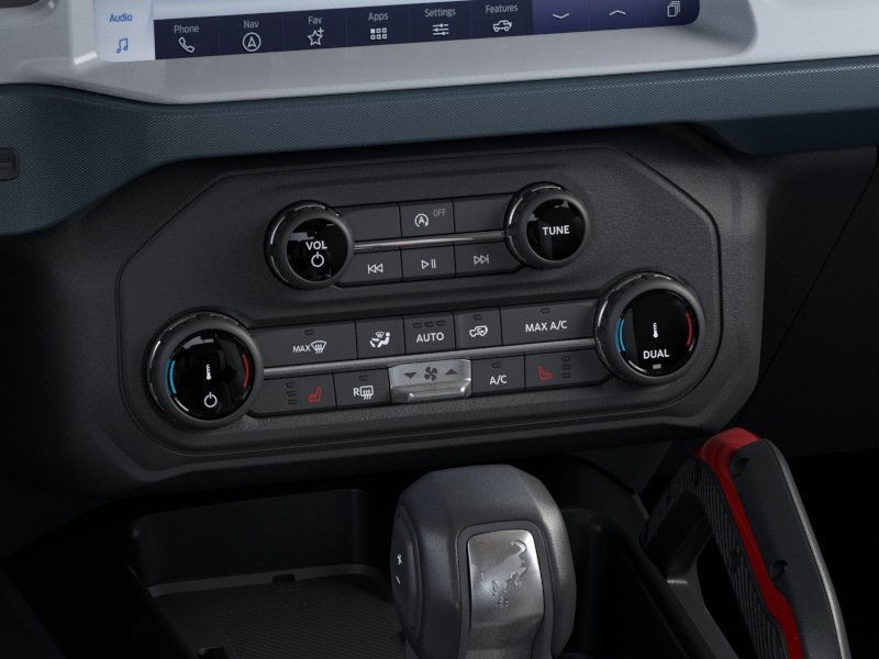 Ford Bronco Vehicle Full-screen Gallery Image 18