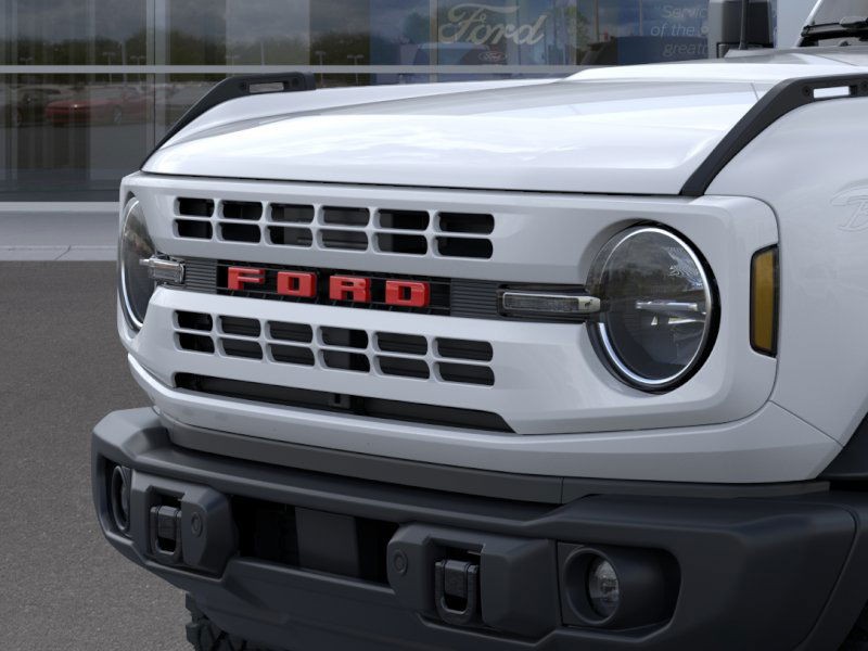 Ford Bronco Vehicle Full-screen Gallery Image 21