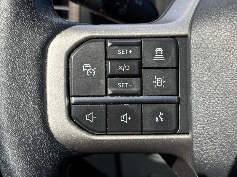 Ford Expedition Vehicle Image 19