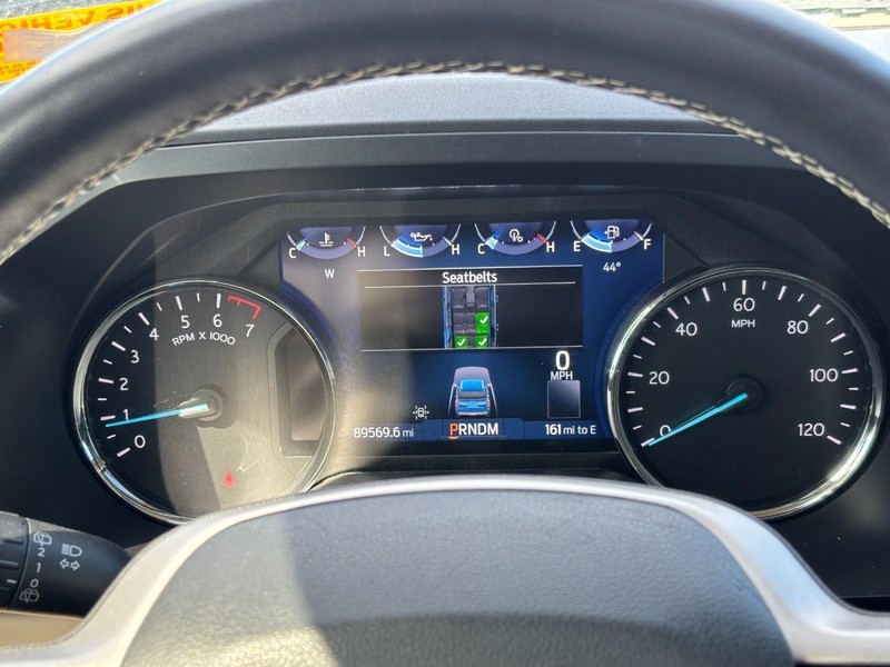 Ford Expedition Vehicle Image 21