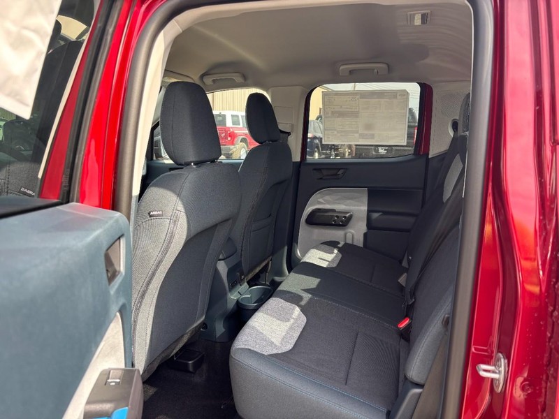 Ford Maverick Vehicle Full-screen Gallery Image 12