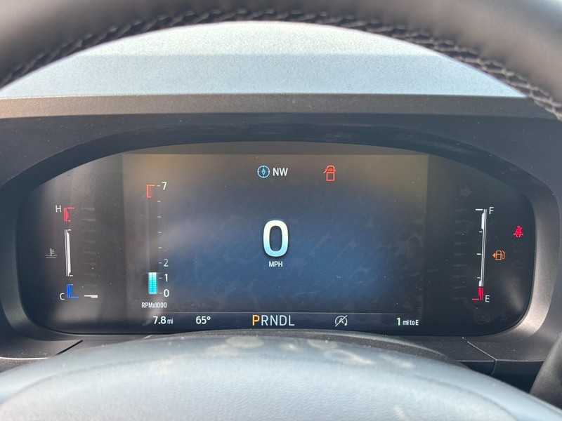 Ford Maverick Vehicle Full-screen Gallery Image 20