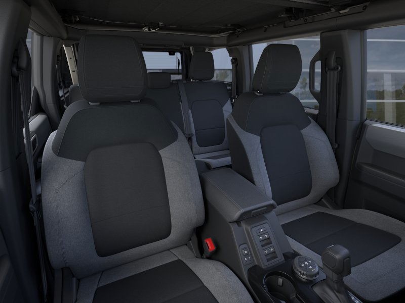 Ford Bronco Vehicle Image 12