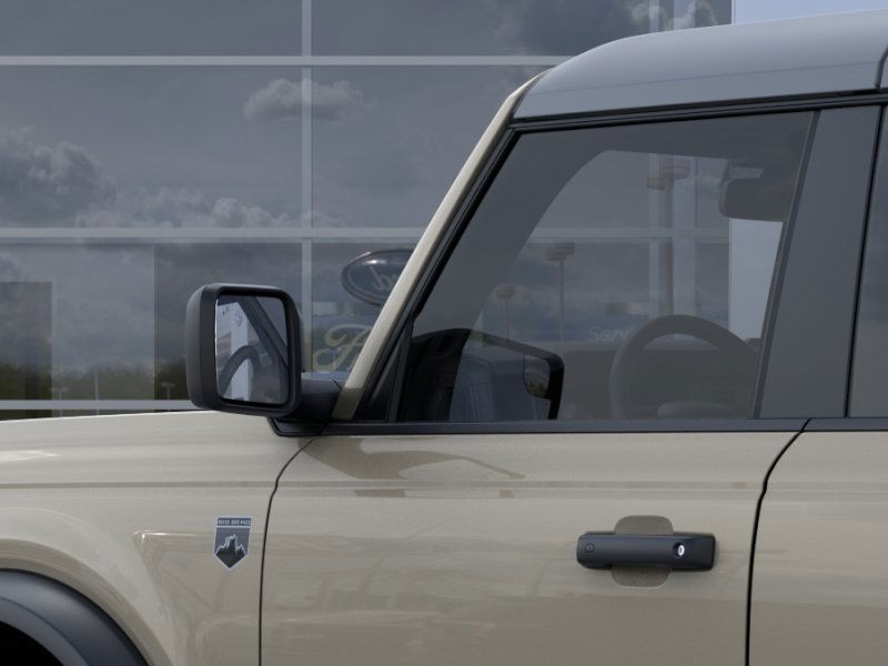 Ford Bronco Vehicle Image 24