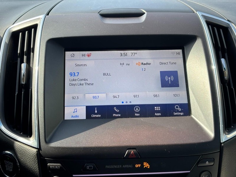 Ford Edge Vehicle Image 22