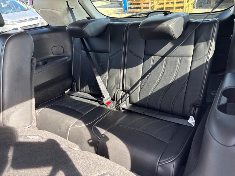 INFINITI QX60 Vehicle Image 12