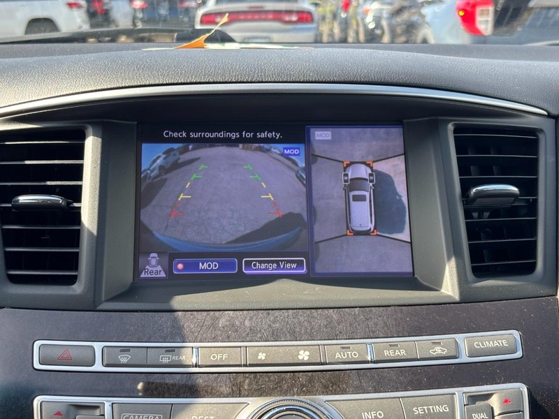 INFINITI QX60 Vehicle Image 24