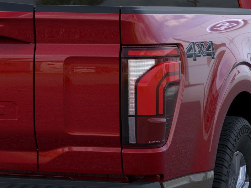 Ford F-150 Vehicle Full-screen Gallery Image 23