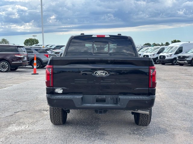 Ford F-150 Vehicle Full-screen Gallery Image 11