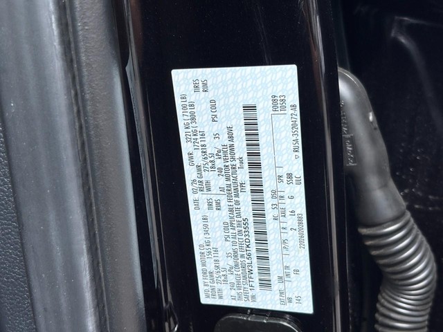 Ford F-150 Vehicle Full-screen Gallery Image 18