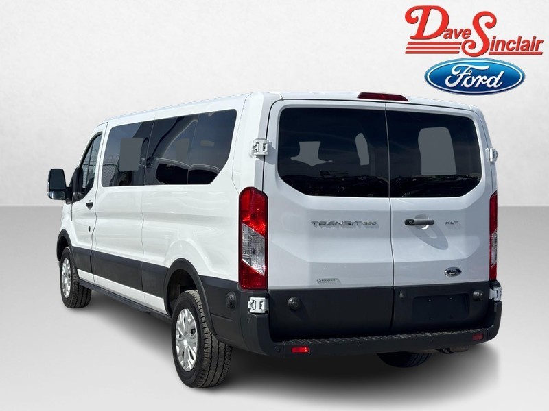 Ford Transit Passenger Wagon Vehicle Image 09