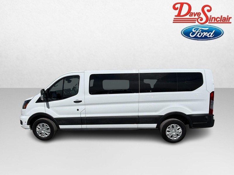 Ford Transit Passenger Wagon Vehicle Image 10