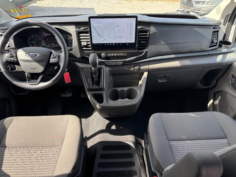 Ford Transit Passenger Wagon Vehicle Image 15