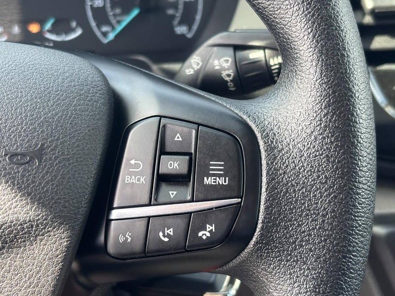 Ford Transit Passenger Wagon Vehicle Image 20