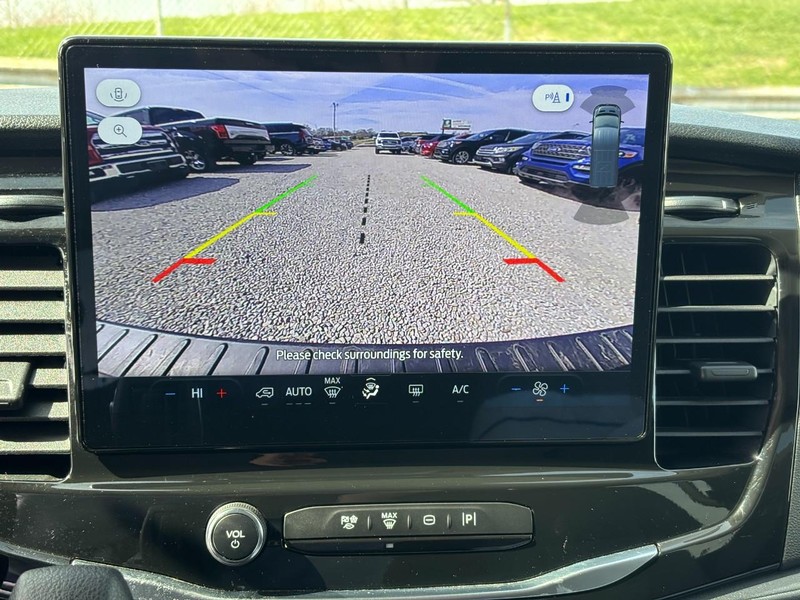 Ford Transit Passenger Wagon Vehicle Image 23