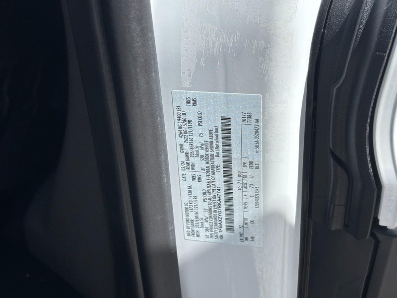 Ford Transit Passenger Wagon Vehicle Image 25