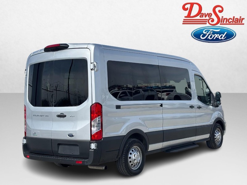 Ford Transit Passenger Wagon Vehicle Image 07