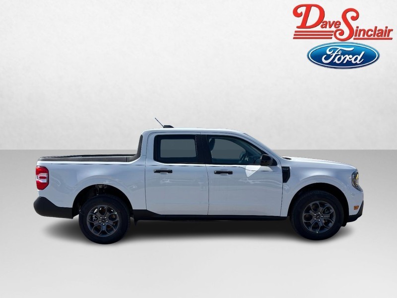Ford Maverick Vehicle Full-screen Gallery Image 05