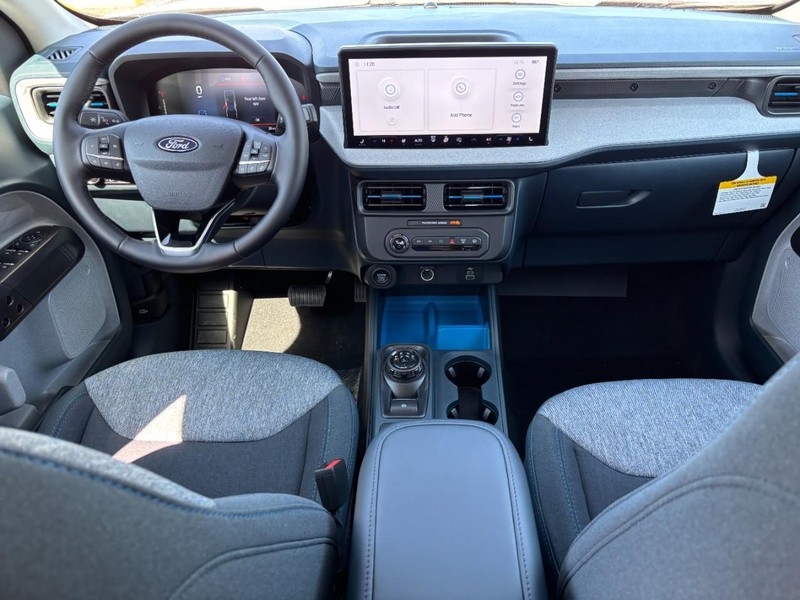 Ford Maverick Vehicle Full-screen Gallery Image 11