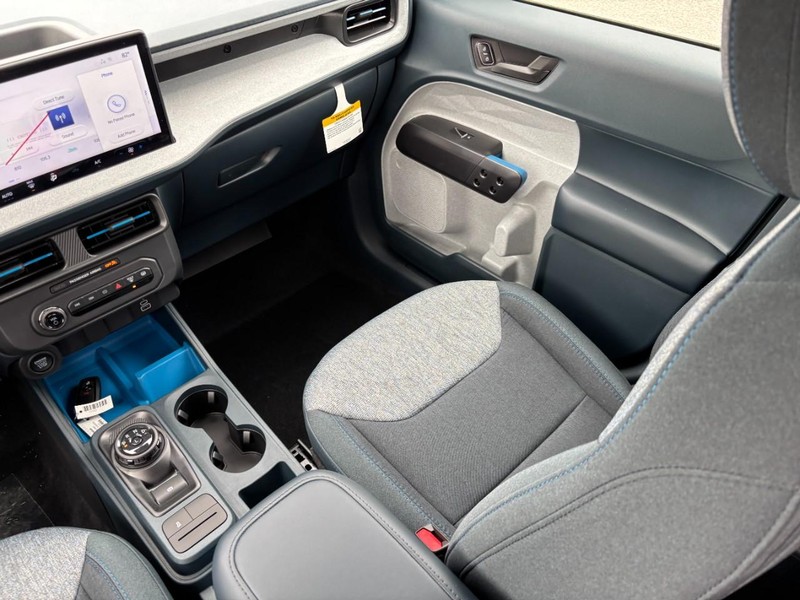Ford Maverick Vehicle Full-screen Gallery Image 15