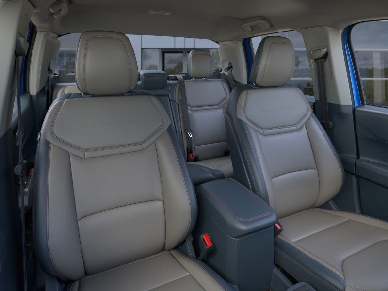Ford Maverick Vehicle Image 12