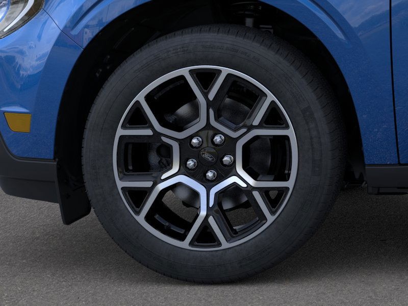Ford Maverick Vehicle Image 22