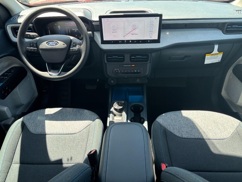 Ford Maverick Vehicle Image 14