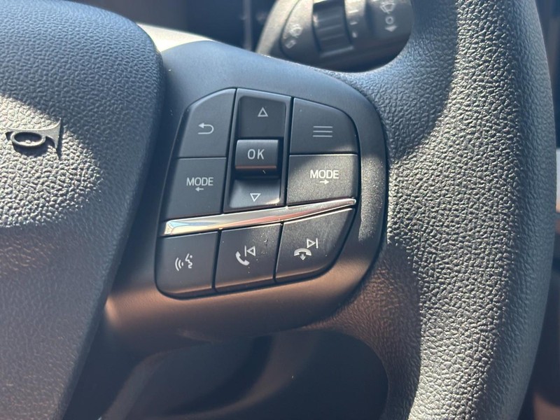 Ford Maverick Vehicle Image 19