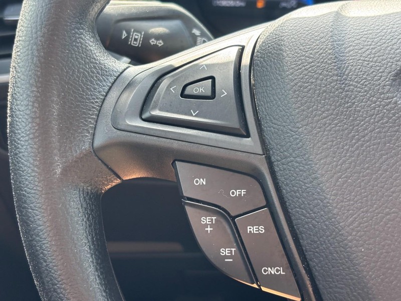 Ford Edge Vehicle Image 18