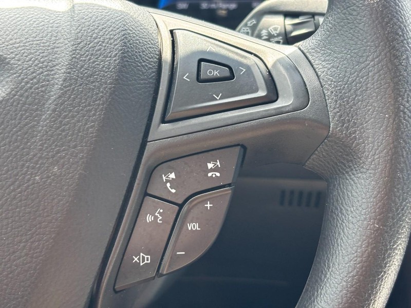 Ford Edge Vehicle Image 19