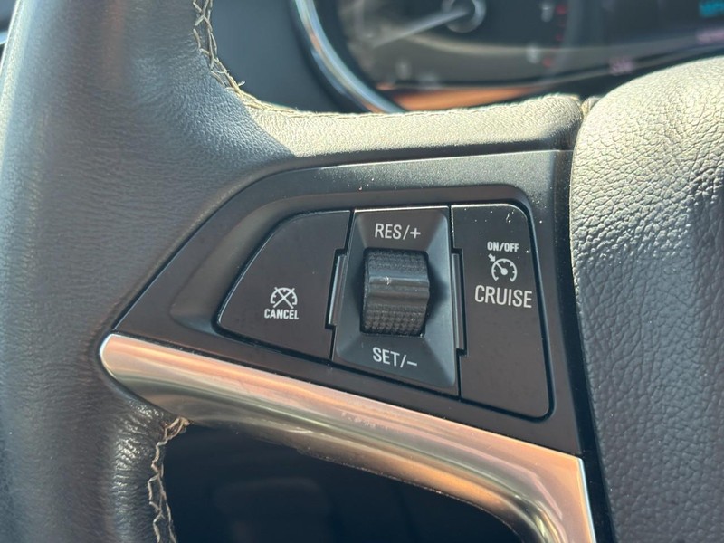 Buick Encore Vehicle Image 18