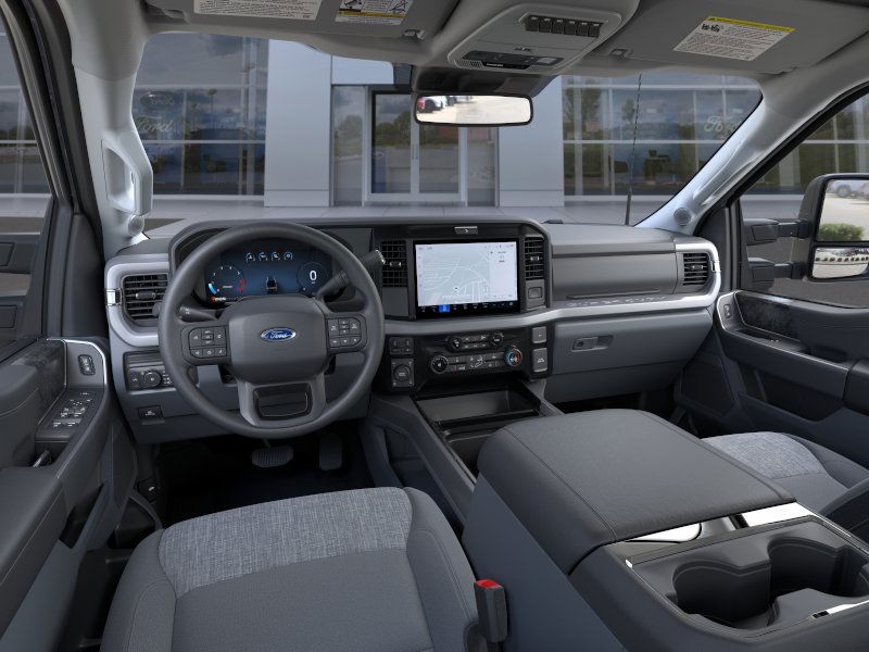 Ford Super Duty F-250 SRW Vehicle Image 11