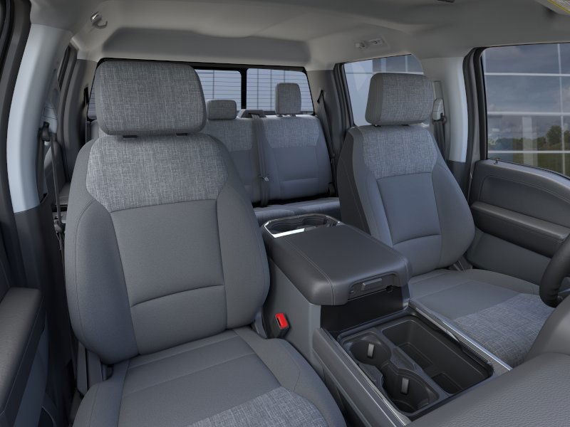 Ford Super Duty F-250 SRW Vehicle Image 12