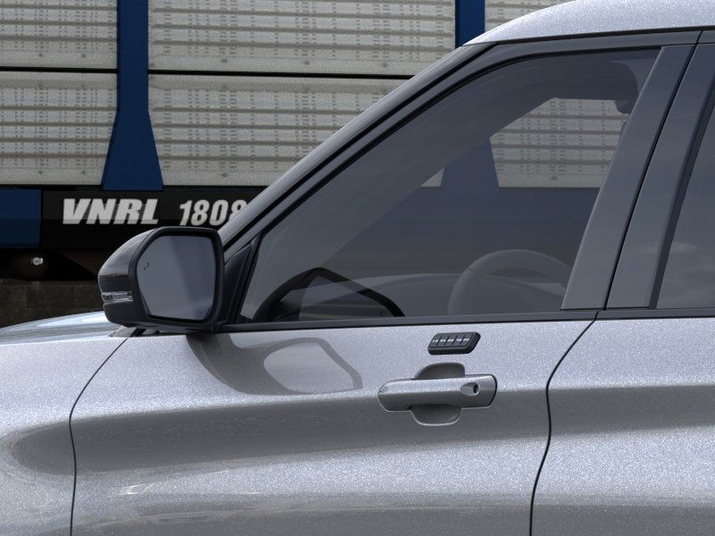 Ford Explorer Vehicle Image 22