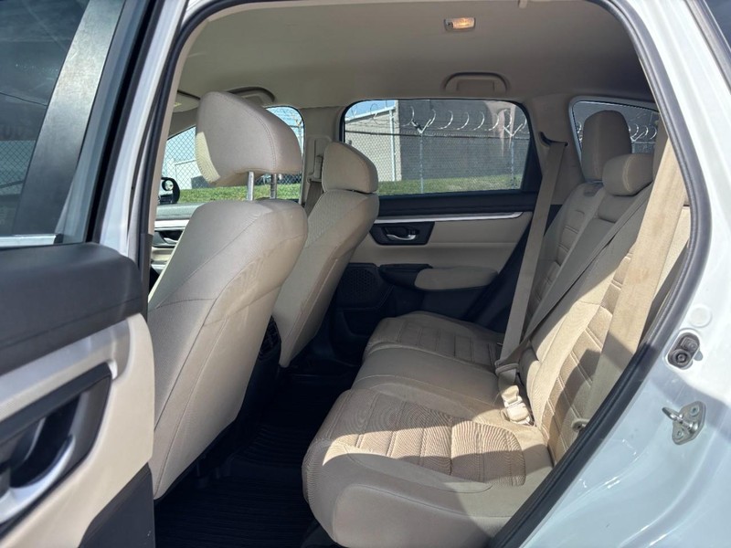 Honda CR-V Vehicle Image 12