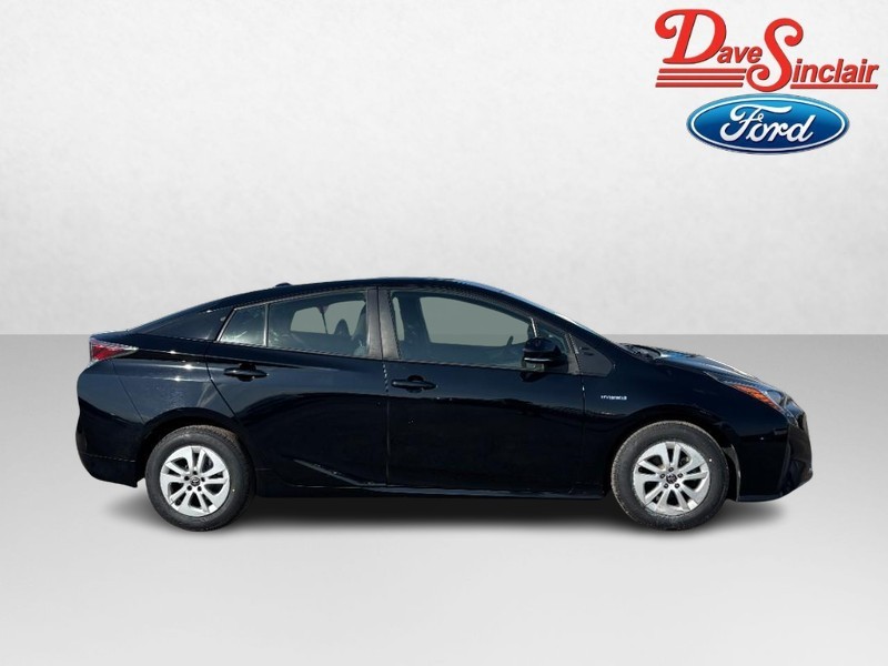 Toyota Prius Vehicle Image 05