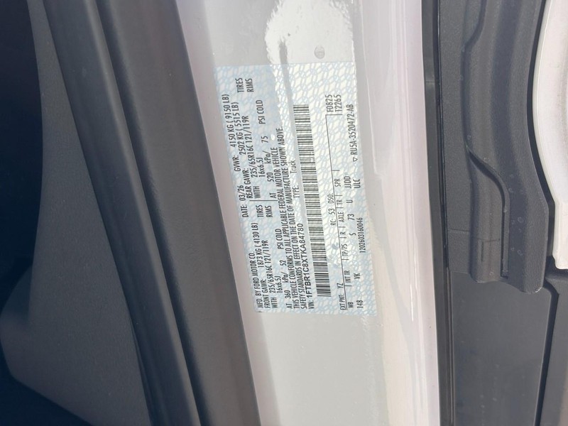 Ford Transit Cargo Van Vehicle Full-screen Gallery Image 24