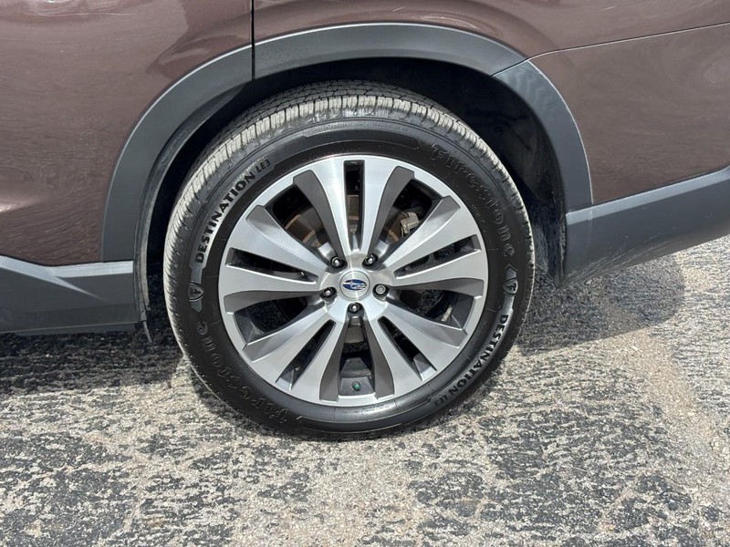 Subaru Ascent Vehicle Image 11